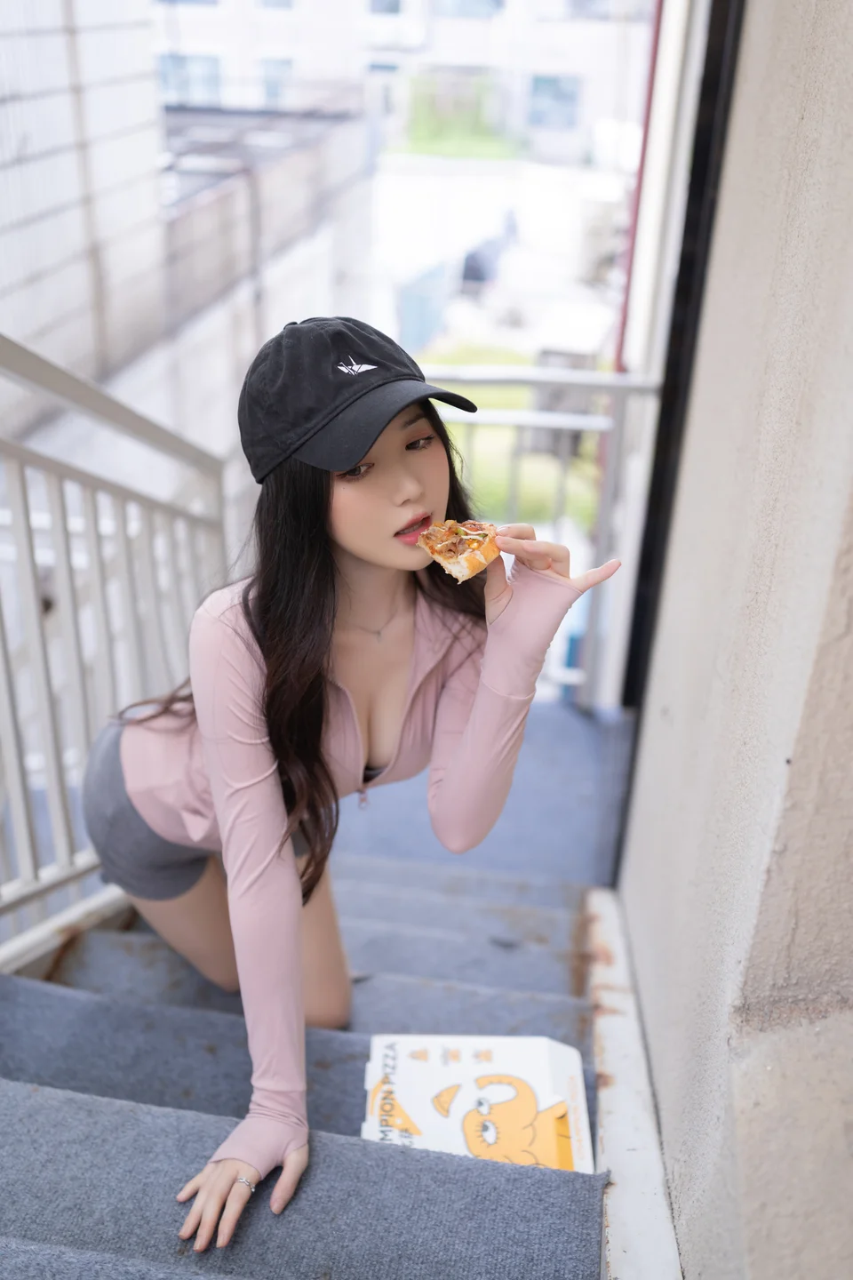 鱼子酱Fish - 披萨 [120P-1.25GB] tg@simisebaisi 【丝足阁】020.webp